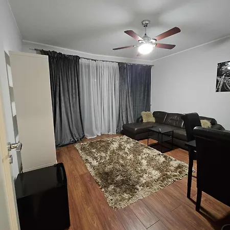 דירה Royal Place 2 Bedrooms Wilanow ורשה