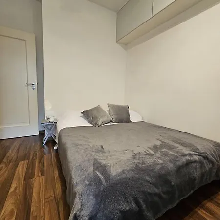 Lägenhet Royal Place 2 Bedrooms Wilanow