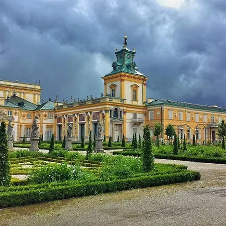 Royal Place 2 Bedrooms Wilanów * Warschau